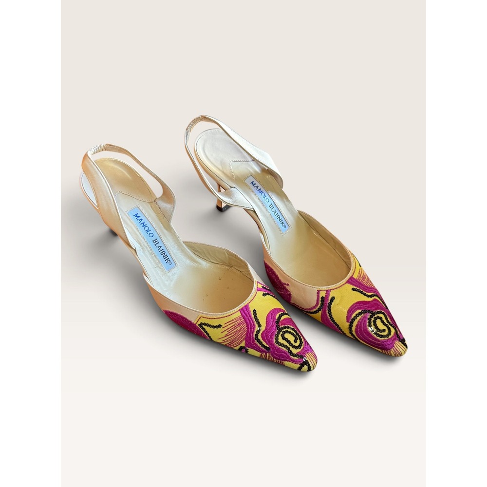 Manolo Blahnik 38 Yellow Pink Floral Sequin Embroidered Slingback Kitten Heels